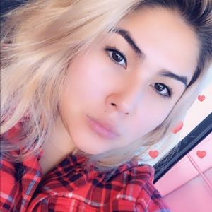 Meet your Posher, Nathalie